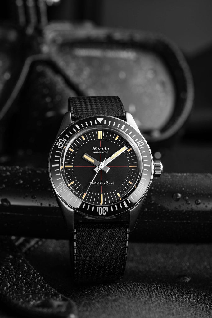 Nivada Antarctic Diver No Date with Tropical Black Rubber Strap