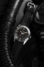 Load image into Gallery viewer, Nivada Antarctic Diver No Date with Tropical Black Rubber Strap