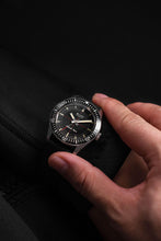 Load image into Gallery viewer, Nivada Antarctic Diver No Date with Tropical Black Rubber Strap