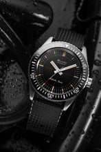 Load image into Gallery viewer, Nivada Antarctic Diver No Date with Tropical Black Rubber Strap