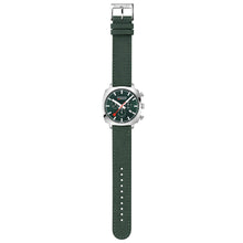 Load image into Gallery viewer, Mondaine Official Swiss Railways Grand Cushion 41mm Forest Green Watch Set